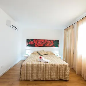 דירה Operetta House 
